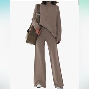 MATCHING SET. BROWN KHAKI COLOR. SIZE SMALL.